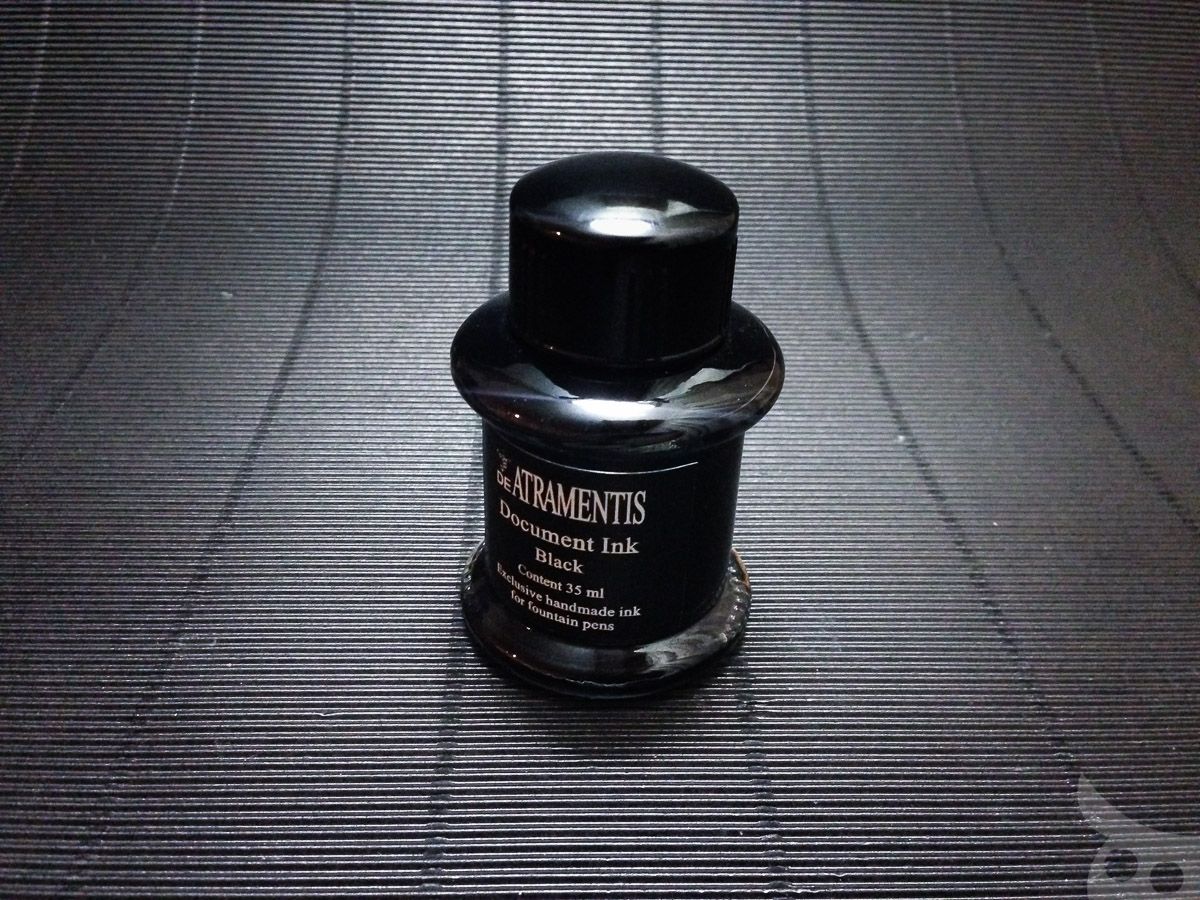 โค่นบัลลังก์หมึกเทพกันน้ำ! De Atramentis : Document Ink Black