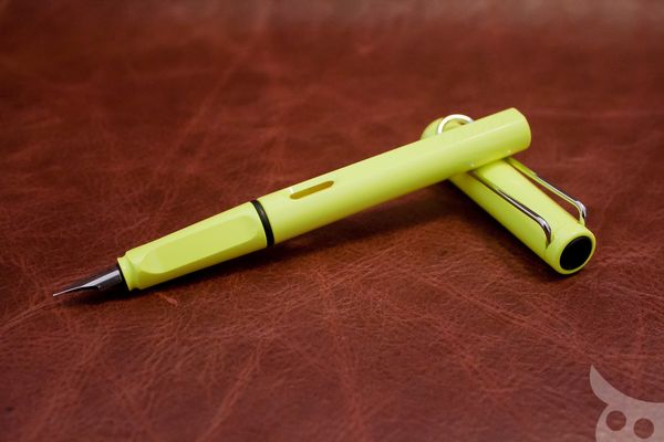 สิ้นสุดการรอคอย! Lamy Safari Neon Yellow Limited Edition 2013