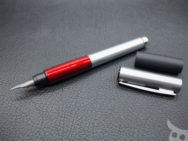 ความหรูที่คุณเปลี่ยนได้! Lamy Accent Deep Red Wood & Leather Black 2015 Special Edition